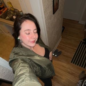 Meet your Posher, Lenni